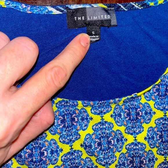 The limited women’s blouse - Picture 4 of 5